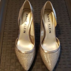 Gold Anne Klein shoes size 9.5 used once